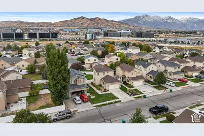 1898 W Pointe Meadow Loop, Lehi, UT 84048 - Photo 22