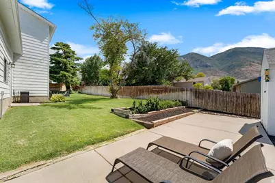 4250 W Sumac Ct, Cedar Hills, UT 84062 - Photo 10