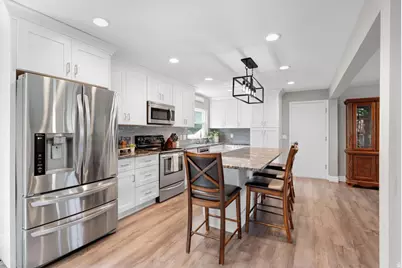4250 W Sumac Ct, Cedar Hills, UT 84062 - Photo 4