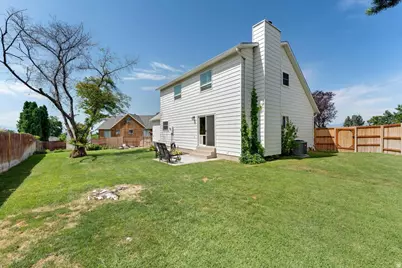 4250 W Sumac Ct, Cedar Hills, UT 84062 - Photo 36
