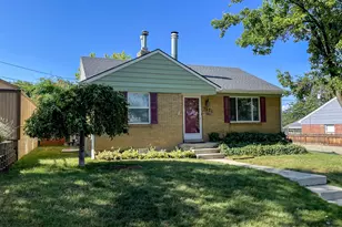 2524 E 2100 S, Salt Lake City, UT 84109 - Photo 2