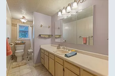 2388 W 10950 S, South Jordan, UT 84095 - Photo 22