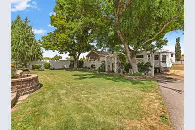 2388 W 10950 S, South Jordan, UT 84095 - Photo 34