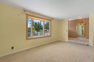 2388 W 10950 S, South Jordan, UT 84095 - Photo 6