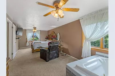 2388 W 10950 S, South Jordan, UT 84095 - Photo 18