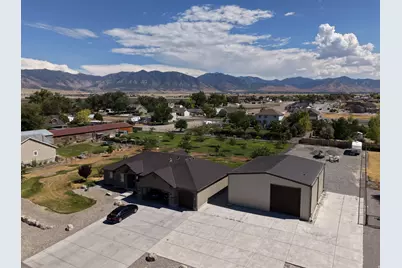 533 W Moonlight Dr, Erda, UT 84074 - Photo 4