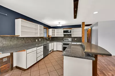 2532 E Cliff Swallow Dr, Sandy, UT 84093 - Photo 6
