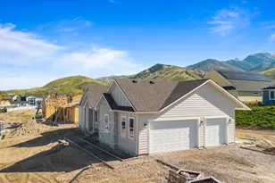 108 N 900 E, Hyde Park, UT 84318 - Photo 4