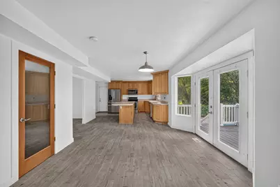 1332 N 2350 E, Layton, UT 84040 - Photo 10