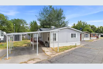 29 W Grover St, Layton, UT 84041 - Photo 2
