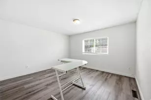 29 W Grover St, Layton, UT 84041 - Photo 20