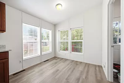 29 W Grover St, Layton, UT 84041 - Photo 12