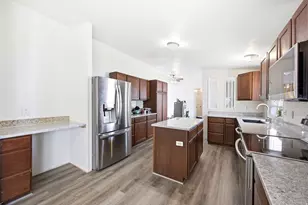 29 W Grover St, Layton, UT 84041 - Photo 10