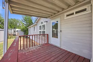 29 W Grover St, Layton, UT 84041 - Photo 4