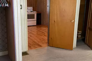 369 W 400 N, East Carbon, UT 84520 - Photo 8