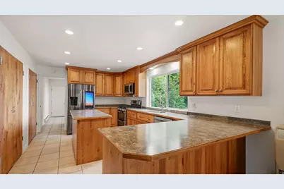 90 E Broadhollow Dr, Woodland Hills, UT 84653 - Photo 10