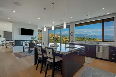 350 E Capitol Oaks Ln N, Salt Lake City, UT 84103 - Photo 32