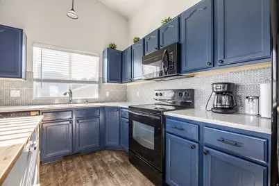 747 W 2600 N, Lehi, UT 84043 - Photo 8
