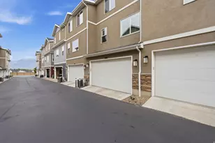 3667 W Evening Sky Ln, South Jordan, UT 84009 - Photo 28