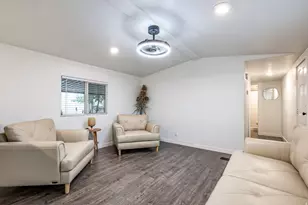 249 E Jordan View Dr S, Sandy, UT 84070 - Photo 6