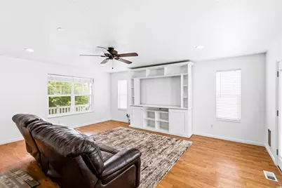 3982 N Parkers Pl, Eagle Mountain, UT 84005 - Photo 2
