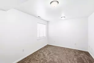 3982 N Parkers Pl, Eagle Mountain, UT 84005 - Photo 16