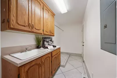 889 S Fox Hill Dr, Spanish Fork, UT 84660 - Photo 18