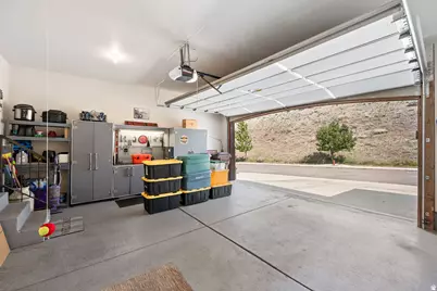 1370 E Meadow Valley Dr, Draper, UT 84020 - Photo 28