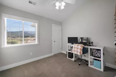 14656 S Rose Creek Ln W, Herriman, UT 84096 - Photo 38