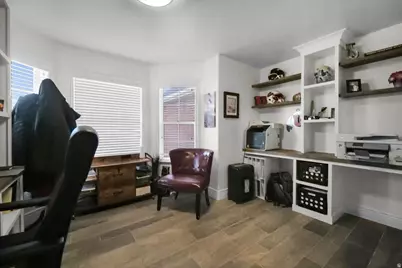 14656 S Rose Creek Ln W, Herriman, UT 84096 - Photo 32