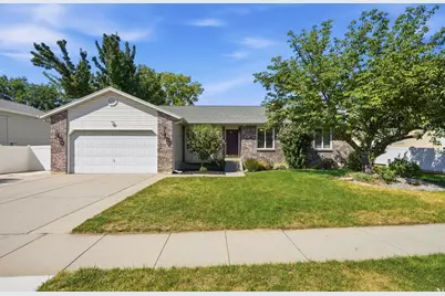 38 W Clay Park Dr, Murray, UT 84107 - Photo 1