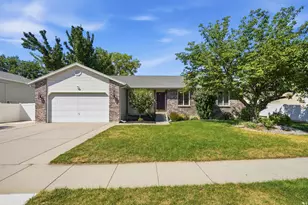 38 W Clay Park Dr, Murray, UT 84107 - Photo 1