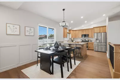 38 W Clay Park Dr, Murray, UT 84107 - Photo 12