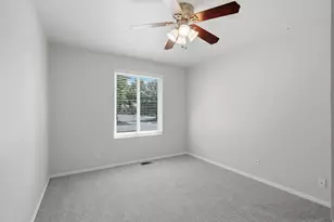 38 W Clay Park Dr, Murray, UT 84107 - Photo 18