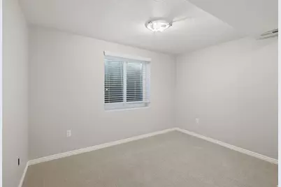 38 W Clay Park Dr, Murray, UT 84107 - Photo 32