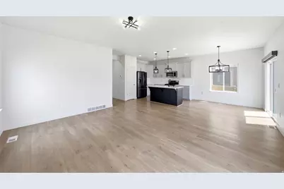 5657 W Lost Mine Ln S, Herriman, UT 84096 - Photo 10