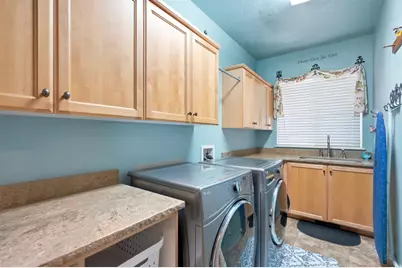 728 S 4000 W, Roosevelt, UT 84066 - Photo 20
