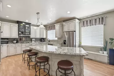 728 S 4000 W, Roosevelt, UT 84066 - Photo 10