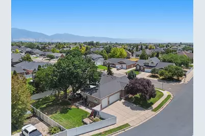 732 W 2300 S, Syracuse, UT 84075 - Photo 38