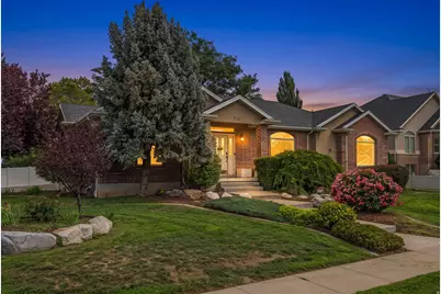 732 W 2300 S, Syracuse, UT 84075 - Photo 1