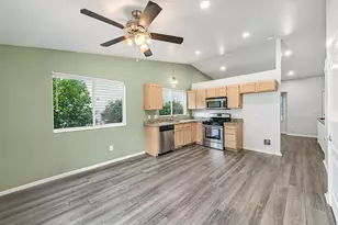 8277 S 560 E, Sandy, UT 84070 - Photo 10
