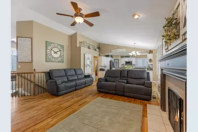9886 S Presidential Dr, South Jordan, UT 84095 - Photo 10