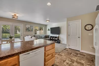 1865 E Whitetail Way, Layton, UT 84040 - Photo 6
