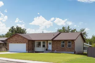 865 W 1050 N, Orem, UT 84057 - Photo 2
