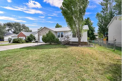 936 N 750 W, Clinton, UT 84015 - Photo 4