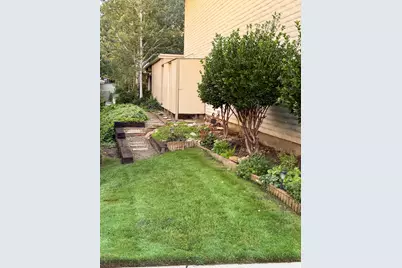 4867 S 1690 E, Holladay, UT 84117 - Photo 30