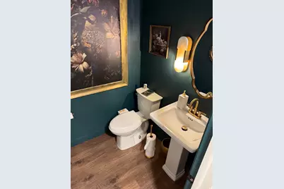 4867 S 1690 E, Holladay, UT 84117 - Photo 8