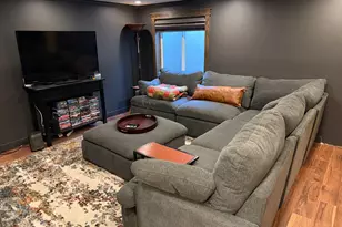 4867 S 1690 E, Holladay, UT 84117 - Photo 12