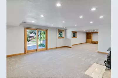 3633 E Country Hollow Dr, Salt Lake City, UT 84121 - Photo 20