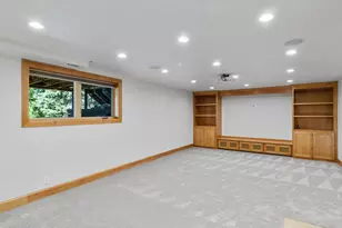 3633 E Country Hollow Dr, Salt Lake City, UT 84121 - Photo 18